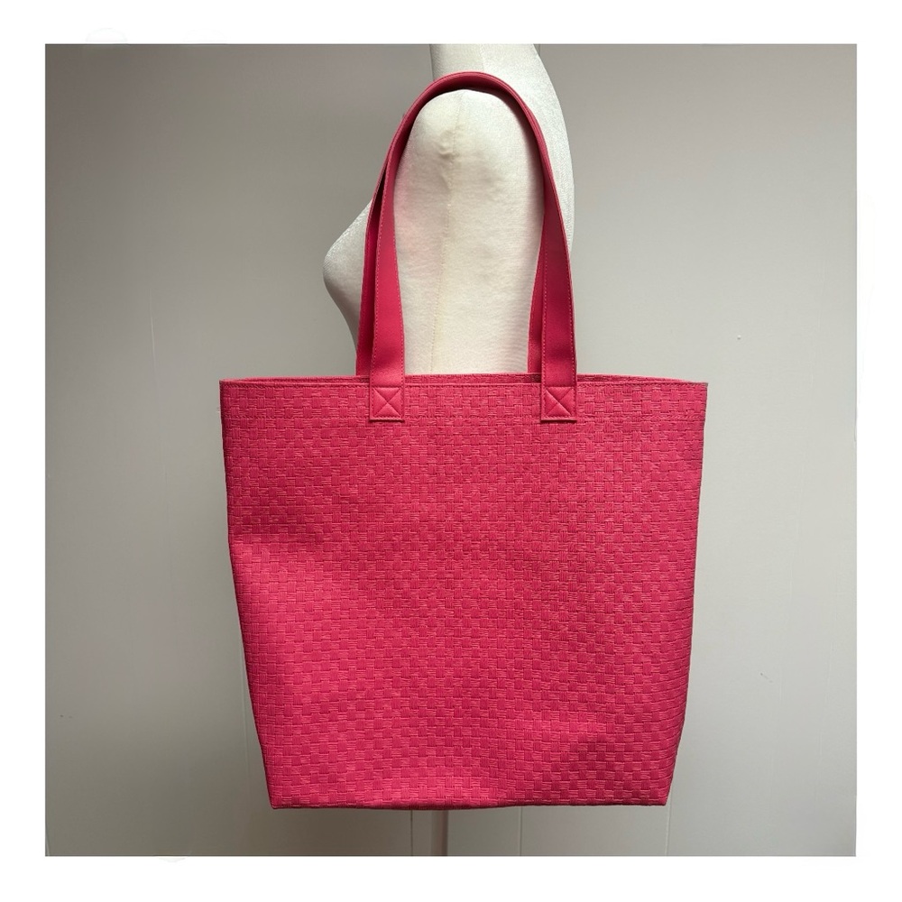 **DONATED** Bath & Body Works Pink Quilted Tote Bag - Picture 3 of 4